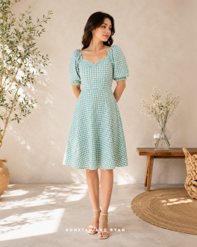 Venelope in Gingham