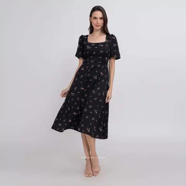SASHA SQUARE Neckline in Floral Print Dress