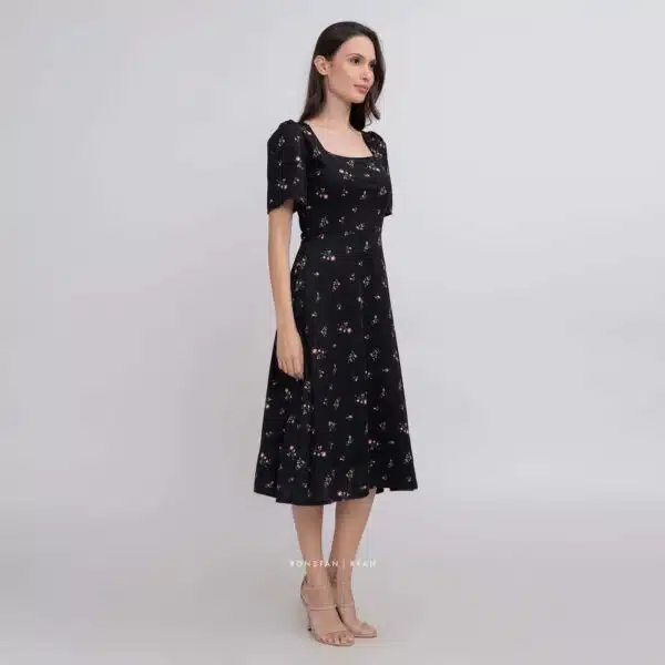 SASHA SQUARE Neckline in Floral Print Dress - Image 4